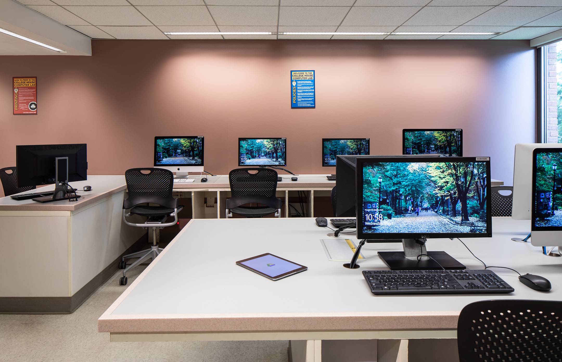 Du Bois Computer Lab